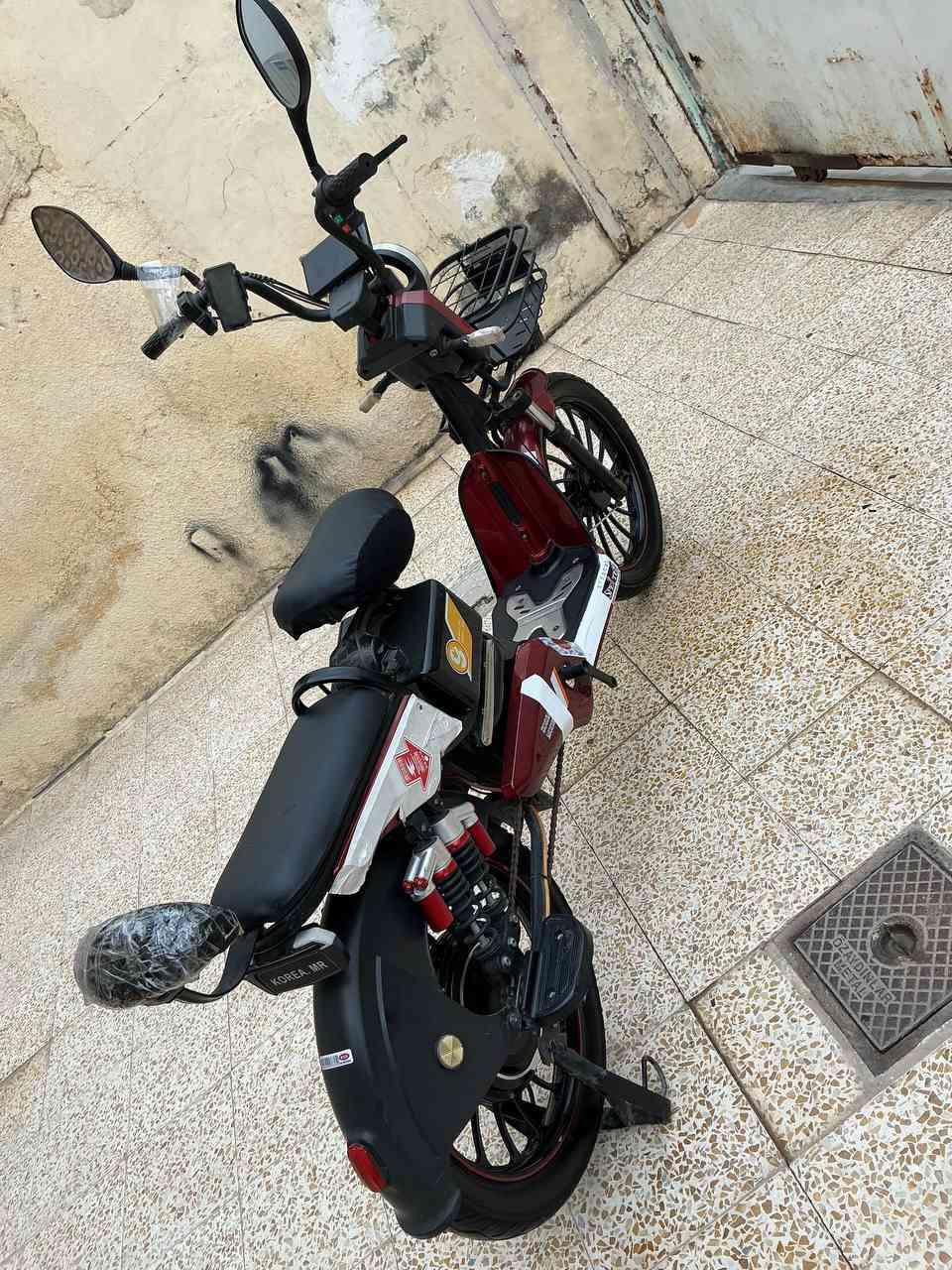 السلام عليكم
للبيع

بايسكل شحن
 بطاريات 2 عاطلات
             2شغالات 
مكاني بعقوبة التحرير
السعررر 275  وبي مجال بسيط
***********
