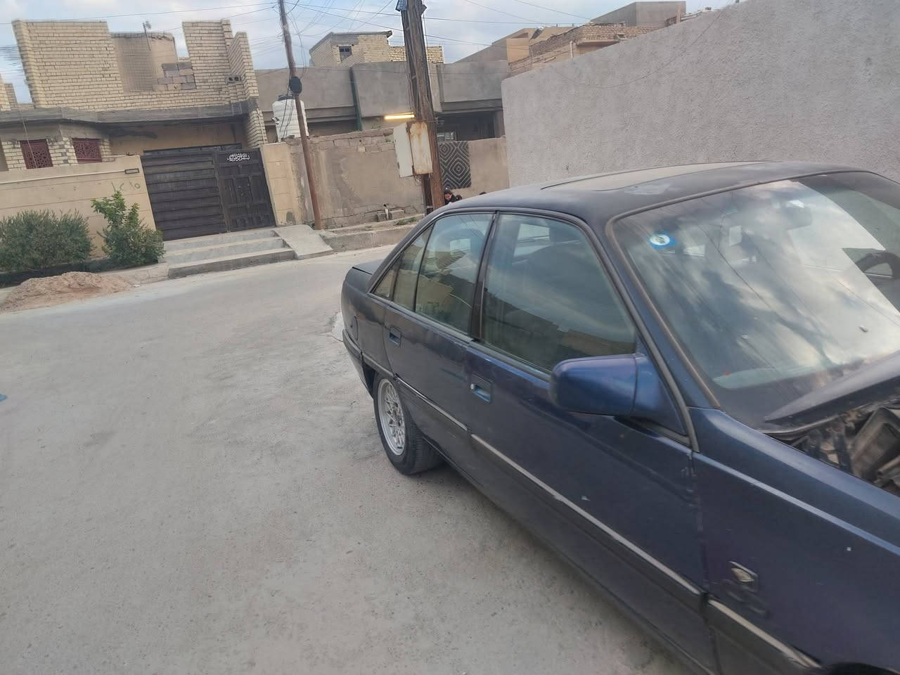 سياره اوبل اوتماتيك جام اوتوماتيك للبيع موديل ٩٣ سعر ٢٧ او بيها مجال رقم نكليزي دولي تحويل مباشر تريد وكاله مكانها ابو غريب  ***********
