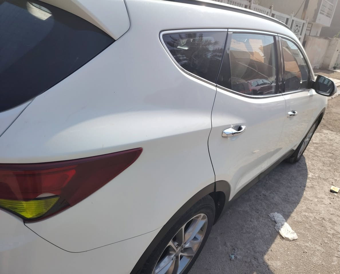 سنتافيا2017 خليجي خليجي خليجي(6 سلندر3300)7 راكب بغداد 
محرك وكير مكفولات
السيارة بيها سونار 
مكاني بغداد السعر182 وبيها مجال
***********
