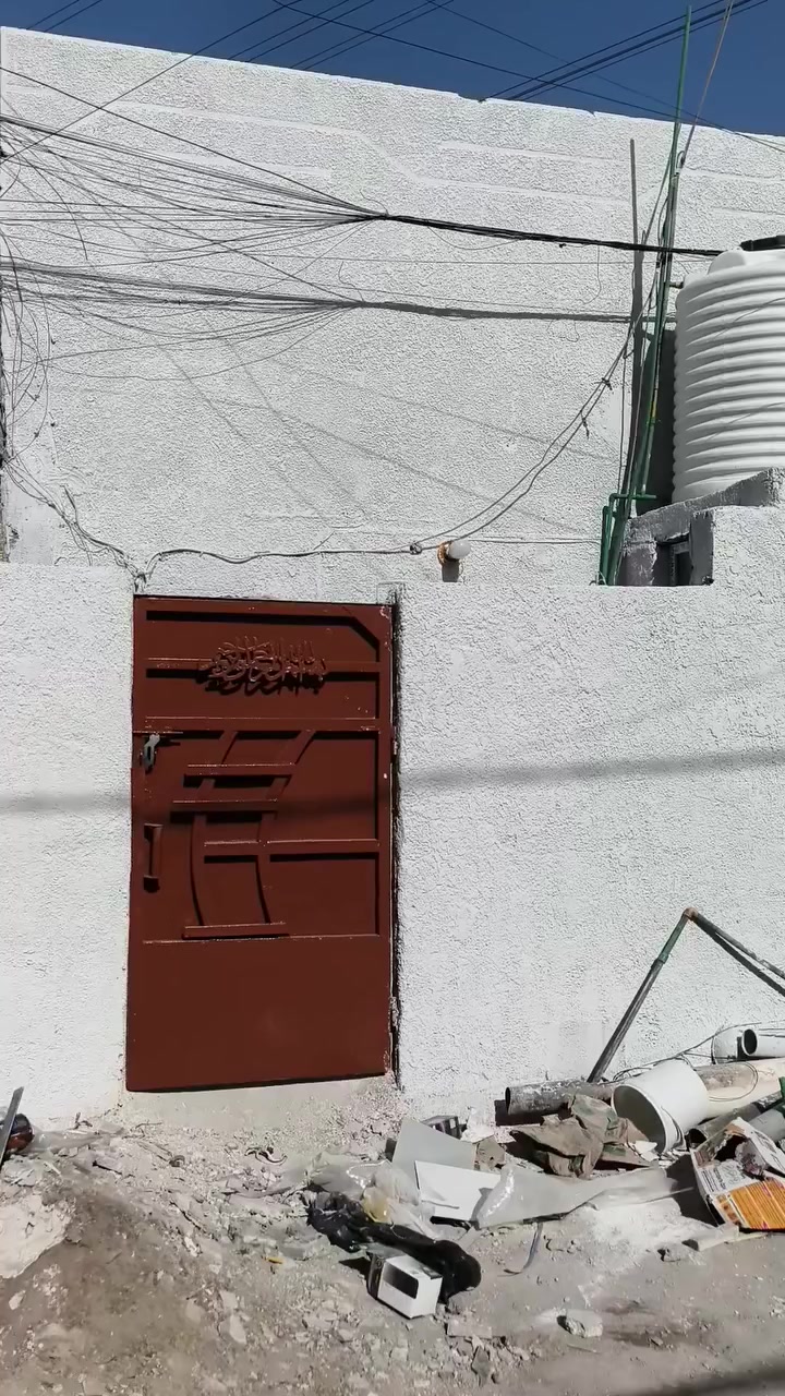 من رخصت الدمن بيت اليجار حيطارق الوسط مدينة الصدر ثاني فرع رابع بيت من الشارع السفسار ***********
