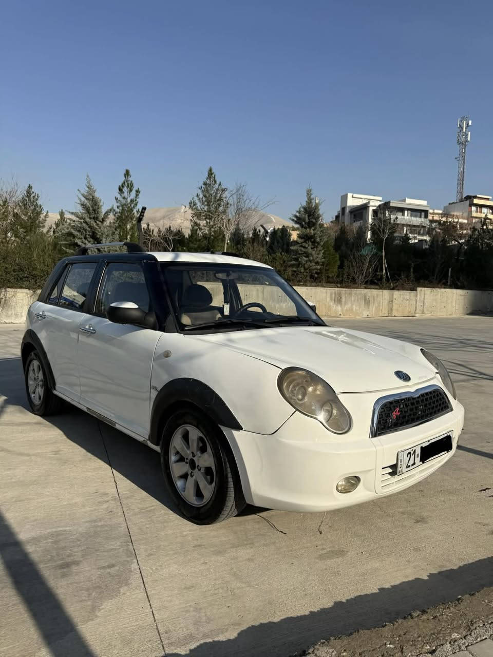 سلام عليكم ليفان 2013
بيهه ربع الجاملغ السكن فقط مواصل بونيت 
السيارة رقمة جديد. 2028
باسمنا السيارة 3ايد مسوي 
صور الحادثة هم موجود 
حتة اللايت بلادي
السيارة بسليمانية 
السيارة جديدة حيل 
سعرة 55و بيهه مجال لطيبين 
***********
