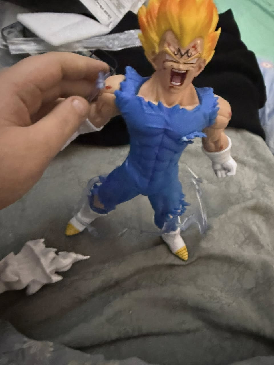 مجسم فيجيتا وزن كلش ثكيل تقريباً 2 كيلوا سعره 30 وبي مجال يسيط


**إذا كنت صاحب هذا الإعلان وتريد حذفه لأي سبب، رجاءا أرسل رسالة إلى الدعم الفني**