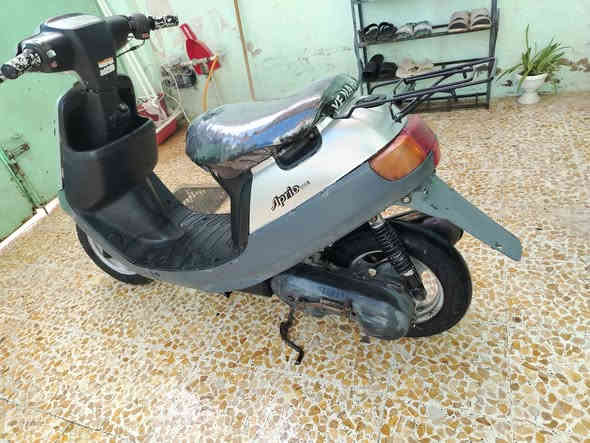 للبيع 250 كلشي بي شغال بس الباتري ضعيف صارل فتره متروك مكان حي القدس ***********
