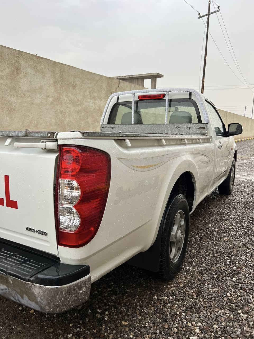 سلام عليكم كريت ويل 2013  مكينه وكير جدد تبريد ثلج حداديه جديده. تخم تايرات جدد سياره جاهزه ٥ جنكال 
السعر ٧٥ بيه مجال بسيط.    مكاني. البصره 
اتصل ***********. بس الشراي ينتصل بيع فقط //
