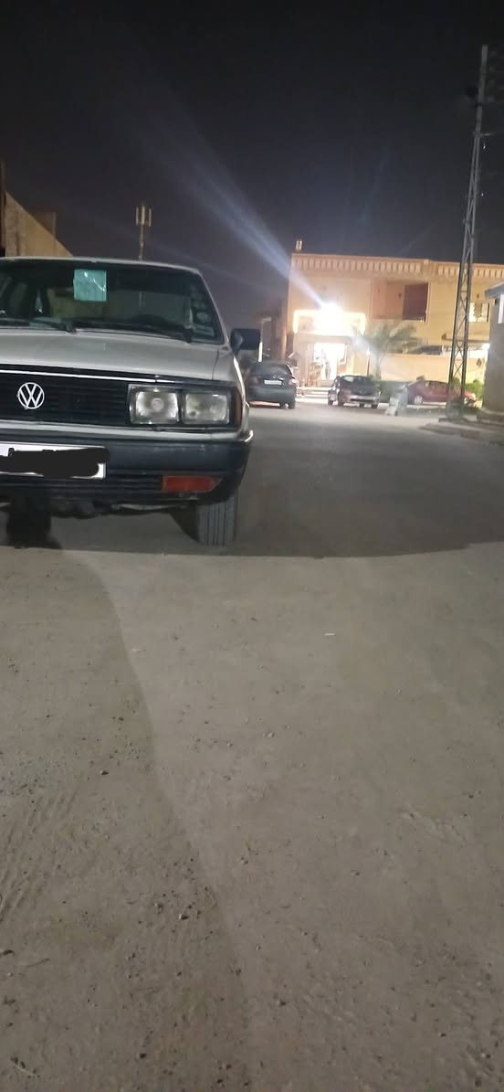 السلام عليكم سياره برازيل لبيع مديل 1987   مابي اي نقص 
سنويا جديده شرط تحويل السعر 38 بي مجال بسيط مكان الصلاح الدين تكريت رقم التلفون ***********
