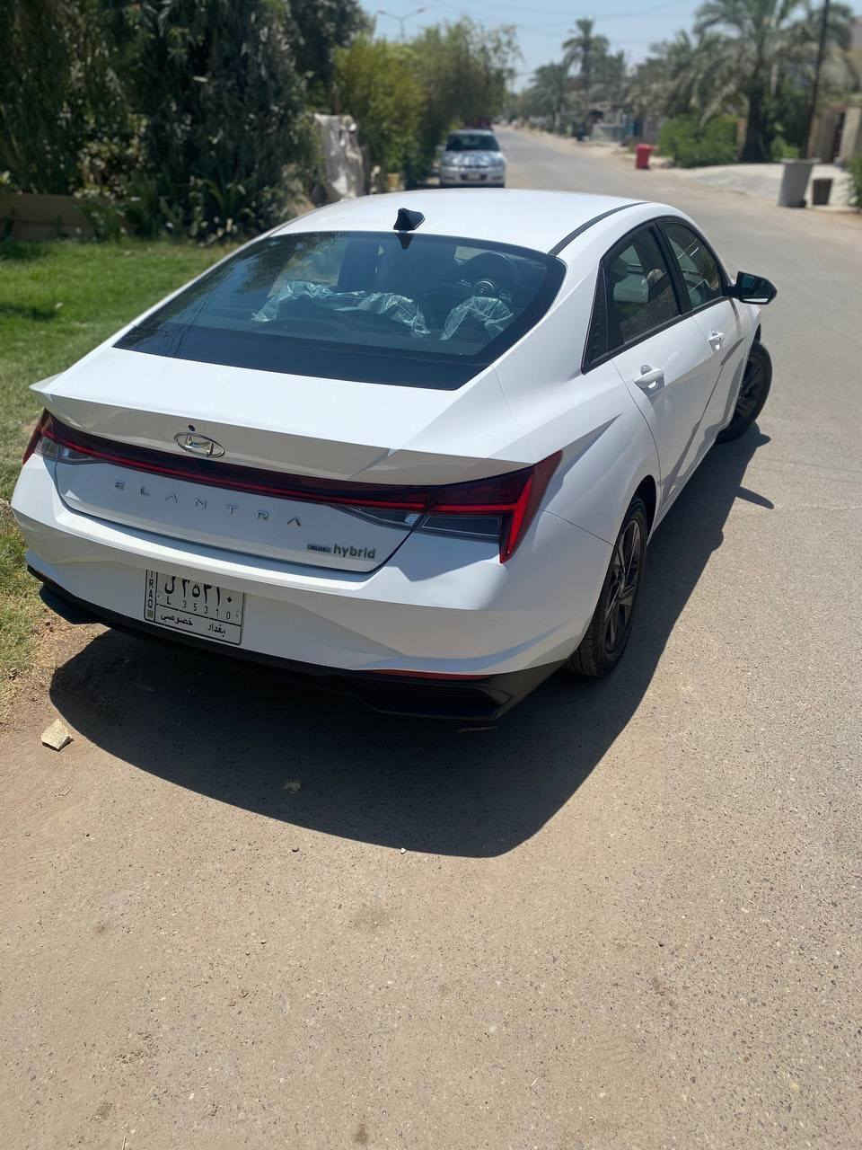 السلام عليكم ورحمه الله
هيونداي النترا 2023 هايبرد
وارد امريكي

ضرر امريكا فقط بنيد و مبدل نفس اللون
وهنا صار بيها شويه صبغ باب السايق من جوه و بالجنطة اصبعين
مكينة ١.٦ مع محرك كهربائي
ماشية ٤٥,٠٠٠

رقم بغداد

السعر ١٥٥ ورقه 

المواصفات 
رادار امامي بالدعامية اوتو بريك 
رادار جانبي تحديد المسار
رادار خلفي نقطه عمياء
تحذير من التصادم الامامي و الخلفي
قيادة ذاتية
بصمه 
تشغيل عن بعد 
شاشة كار بلي لاسلكي
سايد بريك بصمه
مود درايف 
تبريد شاشه منفصل
تدفئة كشنات 

بغداد / الغزالية 
هـ / ***********
