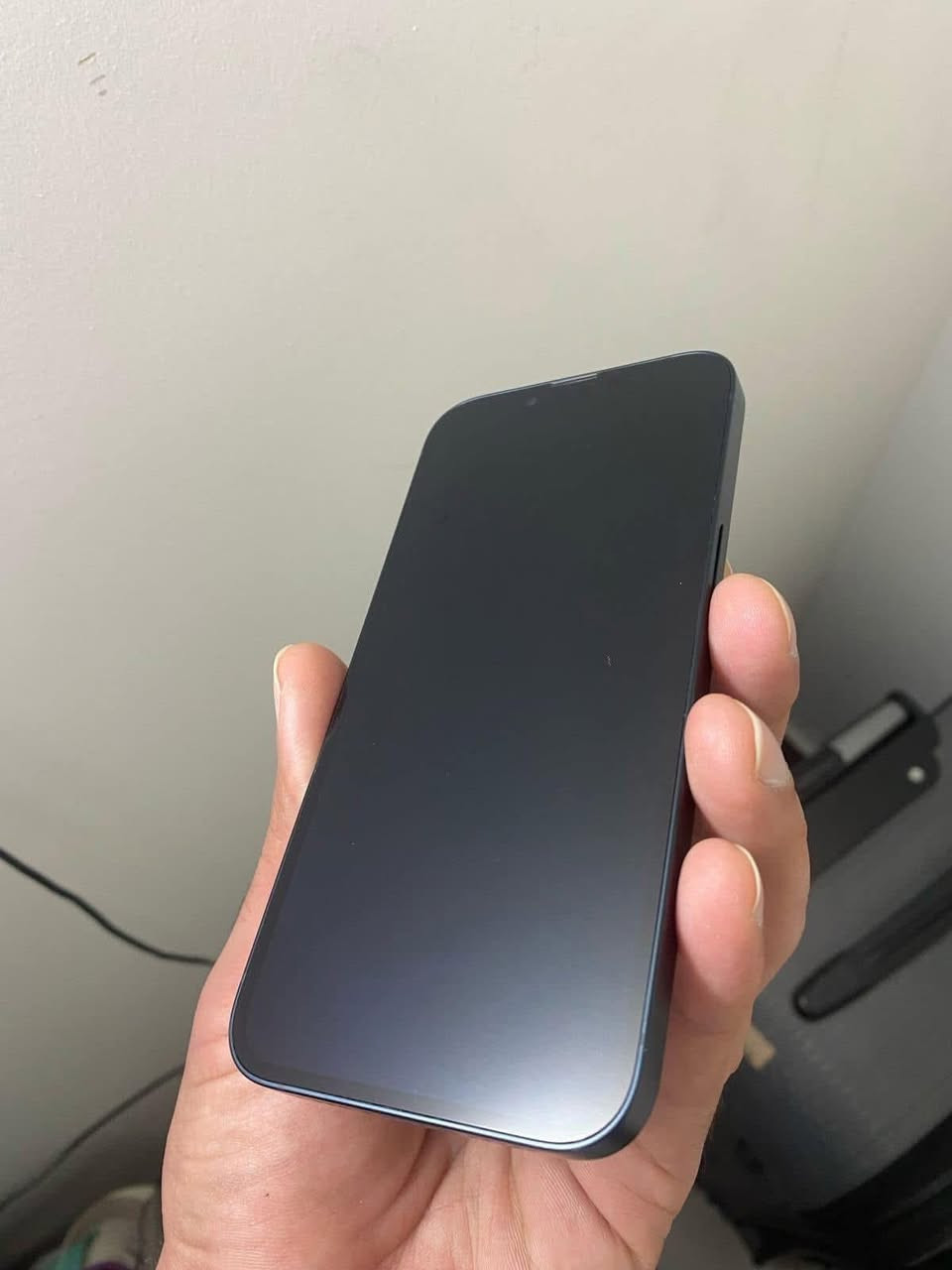 ايفون 13 كامرتين ذاكره 128 البطاريه 79 وتر بروف نضافه 100/100 امريكي اصلي بدون ملحقات ؛؛لسعر 375 الشراي اتصل ***********
