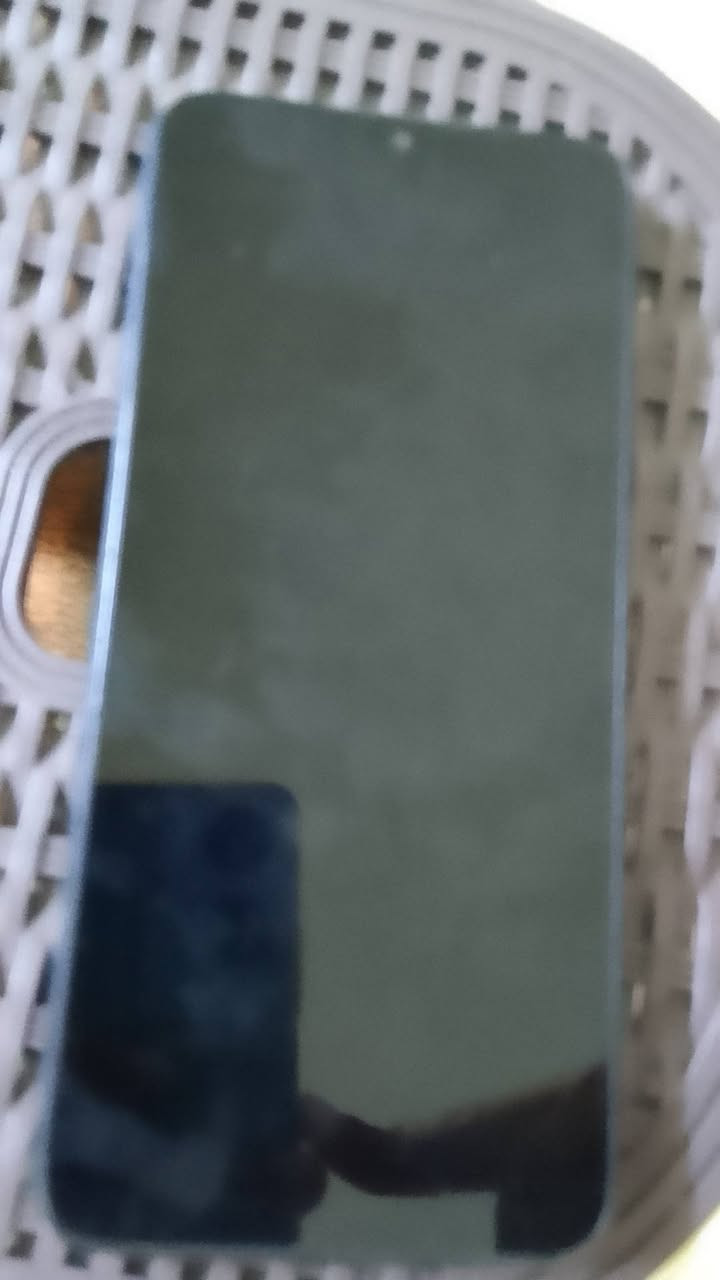 الموبيل ريمي  الذاكره ٦٤
بي فطر بل الشاشه للبيع السعر خاص  رقم هاتف***********بي وتساب
