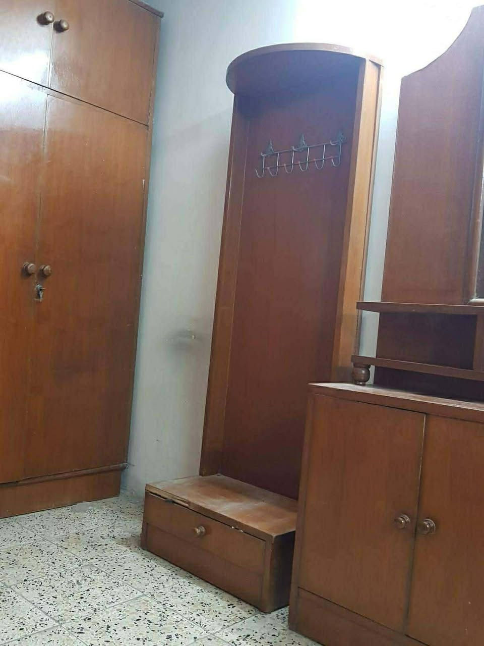 السلام عليكم عندي غرفة نوم صاج عراقي نفرين اربع قطع كنتور ٦بوب اريدهة بسعر ٣٥٠وبي مجا


**إذا كنت صاحب هذا الإعلان وتريد حذفه لأي سبب، رجاءا أرسل رسالة إلى الدعم الفني**