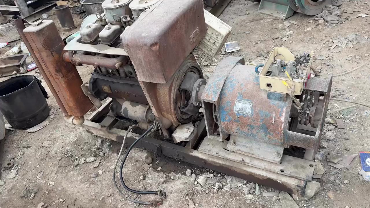 للبيع مولدة دويز شغالة سابقا حاليا متروكة 25 كيفي السعر 6 ورقات 
***********
***********
