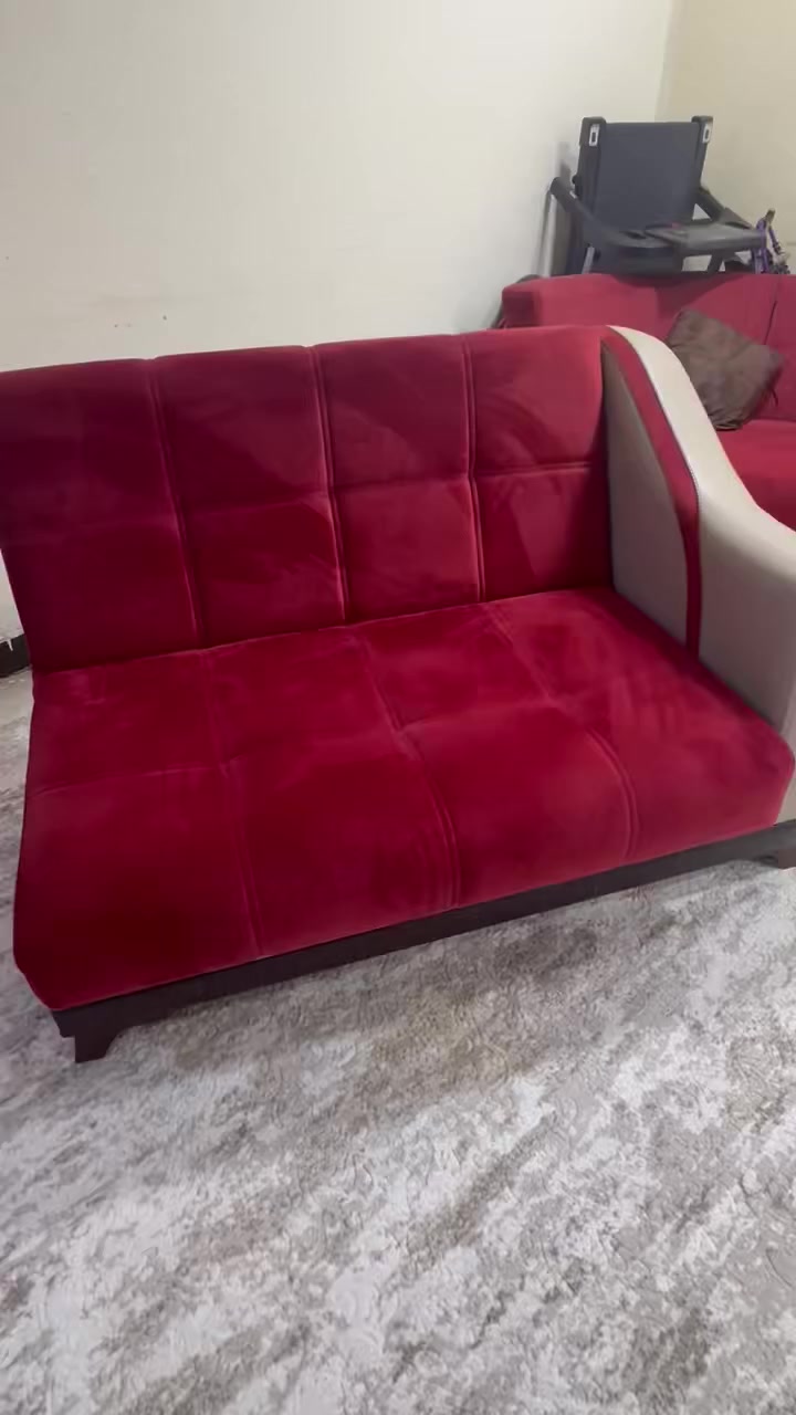 قنفات اربع قطع وحدة نفرين صير سرير وبيهه مخزن ووحدة ٣ نفرات صير سرير وبيهه مخزن ووحدة نفر ووحدة زاويه
السعر ٦٠٠ وبيهن مجال


**إذا كنت صاحب هذا الإعلان وتريد حذفه لأي سبب، رجاءا أرسل رسالة إلى الدعم الفني**