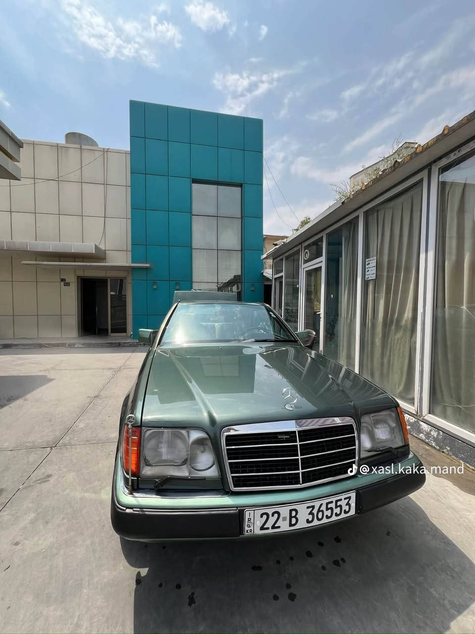 مؤدئل ٩٢E300 كوپه ى مه كينه ٣٠٠٠fft عامه بؤ جوانى بئ خايس بئ ده عم سه ره ده بل بيلادى سه نه وى هه زه ى تازه يه.      *********** أربيل, العراق
