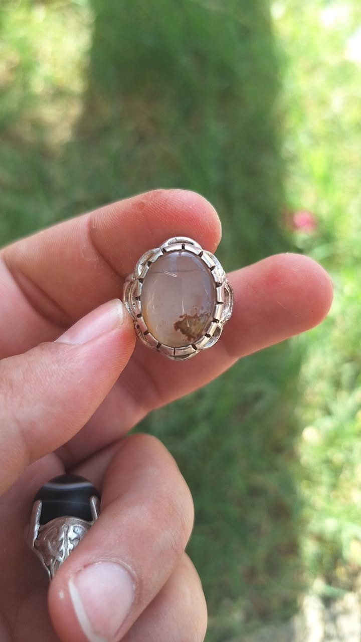 السلام عليكم 
محبسين وحجر للبيع او المراوس 
المكان بصره قبله


**إذا كنت صاحب هذا الإعلان وتريد حذفه لأي سبب، رجاءا أرسل رسالة إلى الدعم الفني**