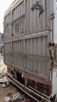 للبيع بدي طول ٧.٥٥ العرض ٢.٥٥ المكان كربلاء فريحه السعر ٣٥ وبي مجال ***********
