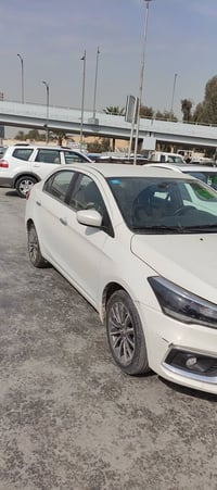 سوزوكي سيات موديل 2023 استلام 2024 ماشيه 41 الف على وضع الشركه ىايدها ...