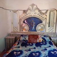 غرفه خشاب لبيع مستخدمه قليل غرفه جديده وحلوه الاتصال على رقم 078381846...