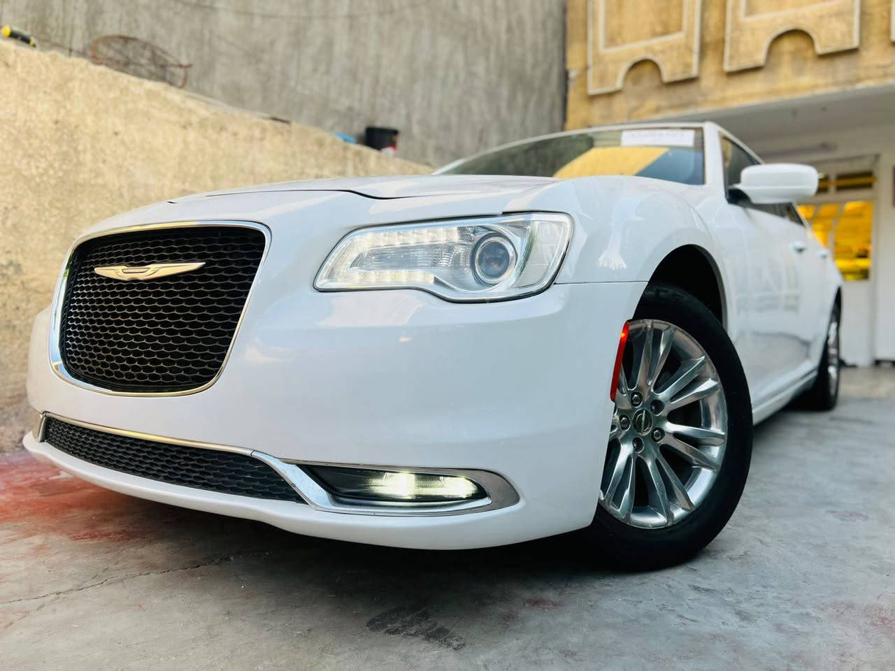 سلام عليكم
اوباما للبيع 

موديل 2020 

فووول لمتد 

دخول جديد كتاب ضباط (رقم ديالئ ) 
تحويل مباشر ثاني يوم 

بانوراما 

كشنات جلد 

كهربائية 

تدفئه تبريد 

كروم 

ويل مكسيكي 

دخول ذكي 

نقطه عمياء 

تشغيل عن بعد 

الحادث : سيارة كفاله من لغد وشواصي فقط جاملغ مبدل أصلي وبارد بلباب فقط 
ايرباك راجع سستم 

مكان بغداد 

***********

