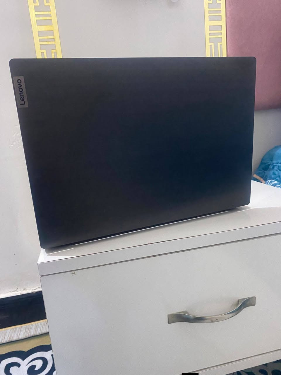 لابتوب LENOVO أصلي نظيف

مواصفات اللابتوب - Lenovo 82NB
الحالة: استعمال خفيف (فترة دراسية فقط)
المواصفات التقنية:
المعالج: Intel Core i3-10110U - الجيل العاشر
السرعة: 2.10 GHz (تصل حتى 2.59 GHz)
الرام: 4 GB DDR4
كرت الشاشة: Intel UHD Graphics مدمج - 128 MB
نظام التشغيل: Windows 11 Pro (64-bit) - النسخة الاحترافية
الموديل: Lenovo 82NB
تاريخ التثبيت: ديسمبر 2023

مناسب لـ:
الدراسة والأعمال المكتبية
تصفح الإنترنت
برامج Microsoft Office
مشاهدة الفيديوهات والمحاضرات

نظام Windows غير مفعّل حاليًا يحتاج تفعيله فقط بعد ما فرمتت معلوماتي منه، الجهاز بحالة جيدة واستعمال نظيف

ملحقات:
- شاحنته الأصلية
- حقيبة
- ماوس

ضمان اسبوع، على الراغبين بالشراء مراسلة الصفحة


**إذا كنت صاحب هذا الإعلان وتريد حذفه لأي سبب، رجاءا أرسل رسالة إلى الدعم الفني**