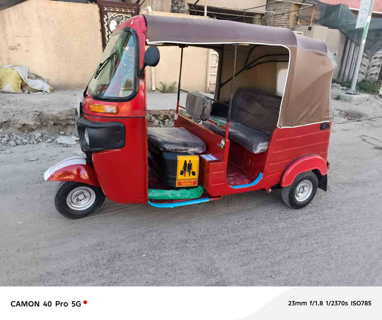 سلام عليكم تكتك موديل ١٨شهر١٢ كير مكينه اكسل خير من الله اي نقص مابيه تخم تاير دوشمه جديدة جادر جديد رقم سنويه تحويل ثاني يوم اي نقص مابيه معمر بس دوس فقط صبغ بس دوس مكاني بغداد الغزاليه السعر ب٥ ملاين بيه مجال ***********
