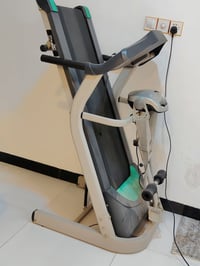 للبيع باب اول شغال وجديد سعره ٢٥٠ التواصل على الرقم الاتي ٠٧٨٠٦٥٤٣٥١٣