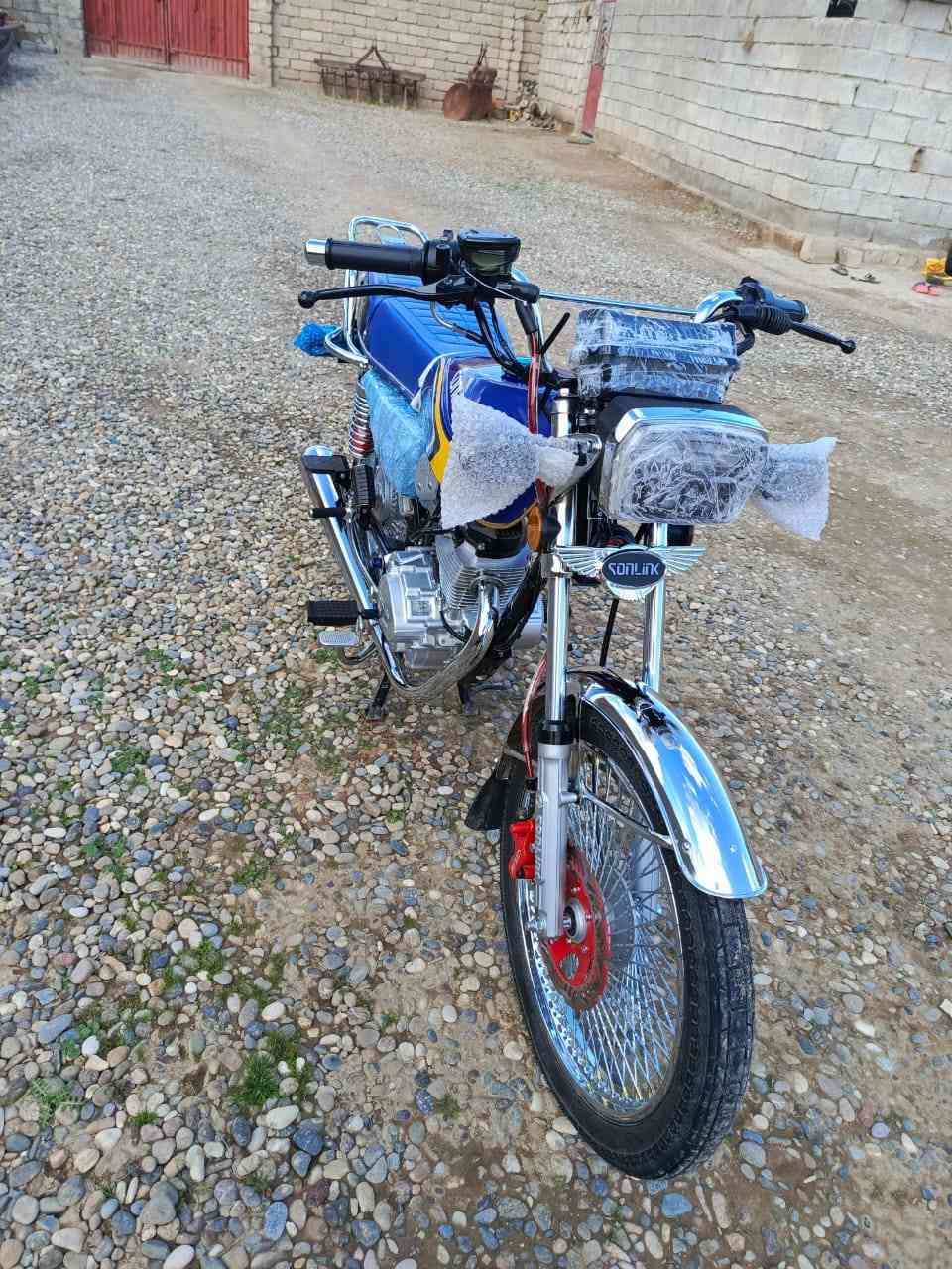 السلام عليكم  ماطور للبيع موديل 25 للاستفسار  رقم الهاتف  ***********
