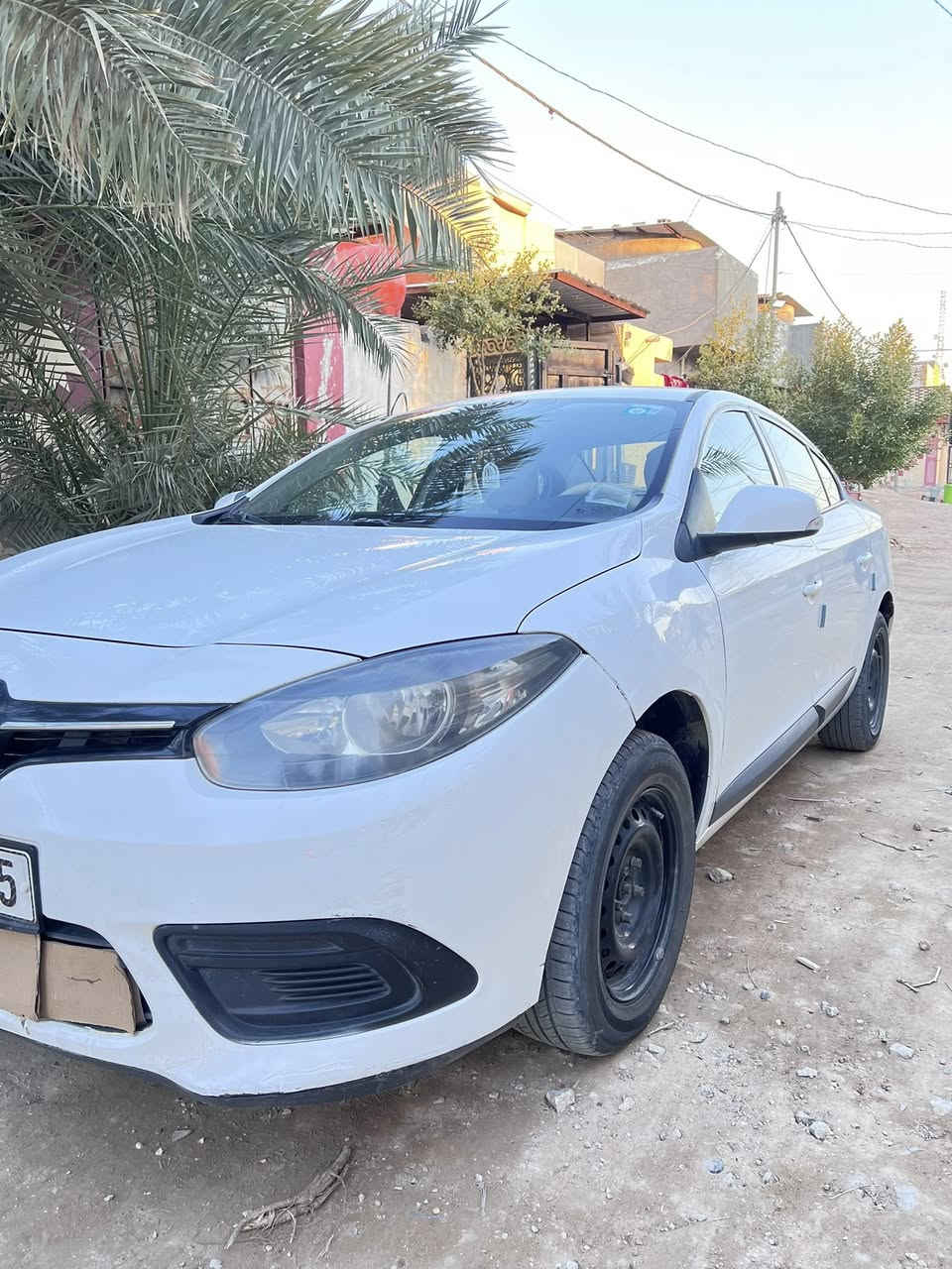 رينو افلوانس 2016 للبيع فقط محرك وگير ابلادي شركة غير مفتوح محرك نيسان صني كوري 4 سلندر 1600 رقم نجف انكليزي باسمي والسيارة بيها فقط دور مال الجملغ الخلفي جهة السياق صبغ، وبيها الجملغ الامامي بارد مقدار شبر جهة السايق وموضح بالصورة ، السيارة جاهزة من كلشي سنوية نهاية لـ 2029

السعر ( 75) ورقة وبيها مجال 

المكان النجف ناحية الحيدرية اي استفسار الاتصال على الرقم التالي

***********
