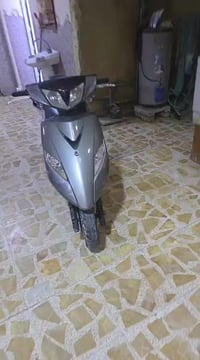 دراجة للبيع ماكس ثعلب أوراق كاملة مكلف بل نشر هاذ رقم راعيهة 077482406...