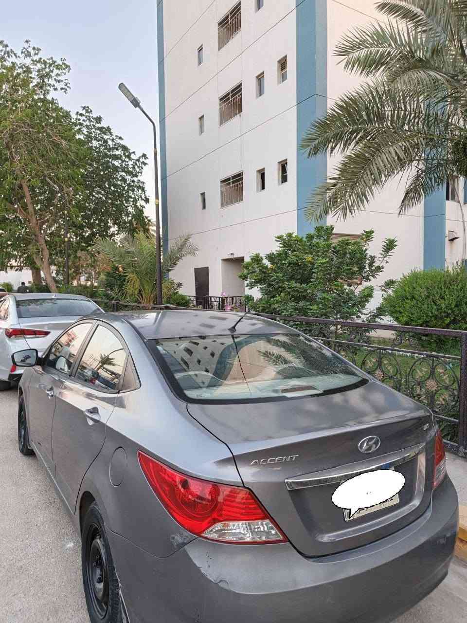 سلام عليكم 
للبيع ...
اكسنت 2015 خليجي محرك 1400 
#كفالة_عامـة 
رقم قادسية ، ومكانهة ديوانية 
ماشية 148 قابل للزيادة ،
السعر 89$ ، 
السيارة أن شاء الله جاهزة مابيهة أي نقص كلشي بيها شغال أن شاء الله.
للتواصل ***********

