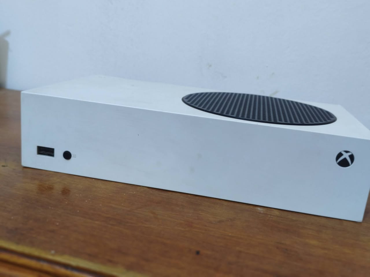 السلام عليكم Xbox Series S اصدار 2021 للبيع نضيف ما مفتوح مع يدة إصلية مال شركة ما مفتوحة و سماعة وماوس وكيبورد وبطارية شحن لليدة يجي وياها واير طولة تقريبا مترين  وجهاز ربط الماوس والكيبورد جميع الملحقات موجودة كارتونتها
السلام عليكم Xbox Series S اصدار 2021 للبيع نضيف ما مفتوح مع يدة إصلية مال شركة ما مفتوحة و سماعة وماوس وكيبورد وبطارية شحن لليدة يجي وياها واير طولة تقريبا مترين  وجهاز ربط الماوس والكيبورد جميع الملحقات موجودة كارتونتها 
مكاني بغداد الغزالية 
السعر 400 الف
للاستفسار ***********
