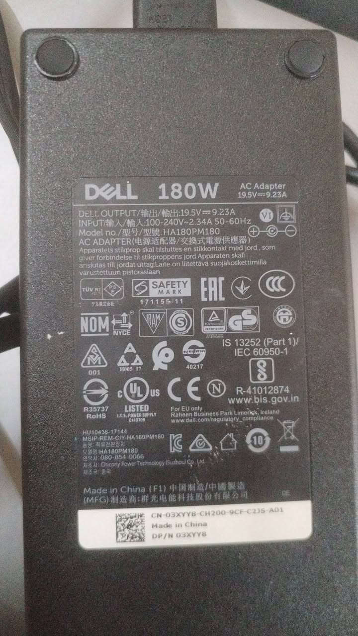 للبيع لابتوب مهندسين ومبرمجين Dell Precision 7560 بحالة ممتازة جداً (نظيف جداً)

المعالج: Core i7-11850H (جيل 11 فئة الأداء العالي - 8 نواة)

الرام: 32GB DDR4 (ممتاز للمحاكاة والبرامج الضخمة)

الهارد: 477GB SSD NVMe سريع جداًكرت الشاشة

المنفصل: NVIDIA T1200 (4GB VRAM) مخصص للتصميم والرندركرت الشاشة المدمج: Intel UHD Graphics

الملحقات: الشاحن الأصلي عالي القدرة من Dell.

السعر 800


**إذا كنت صاحب هذا الإعلان وتريد حذفه لأي سبب، رجاءا أرسل رسالة إلى الدعم الفني**