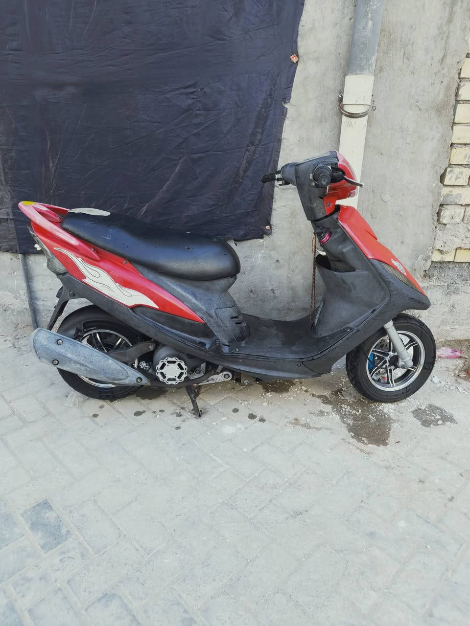 سلام عليكم
دراجة ماكس عدلة رمبة مزودة تزويد خارجي اصلي 

سعر ١٢٠٠ وبي مجال او مراوس حسب قناعة  عنوان مدينت الصدر

ستفسار *********** وتساب فقط
