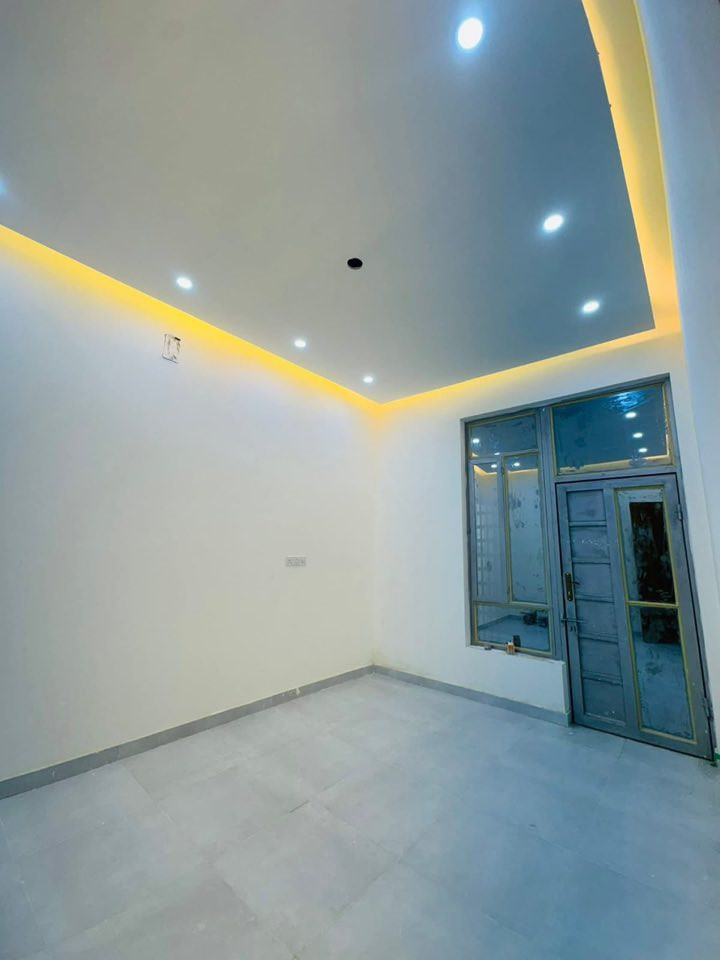 مشتمل في حي الغدير مساحة ١٠٠ متر مقابل دور السياسيين ضهر الوجه بناء جديد كونكريت للبيع للاستفسار ***********
***********
