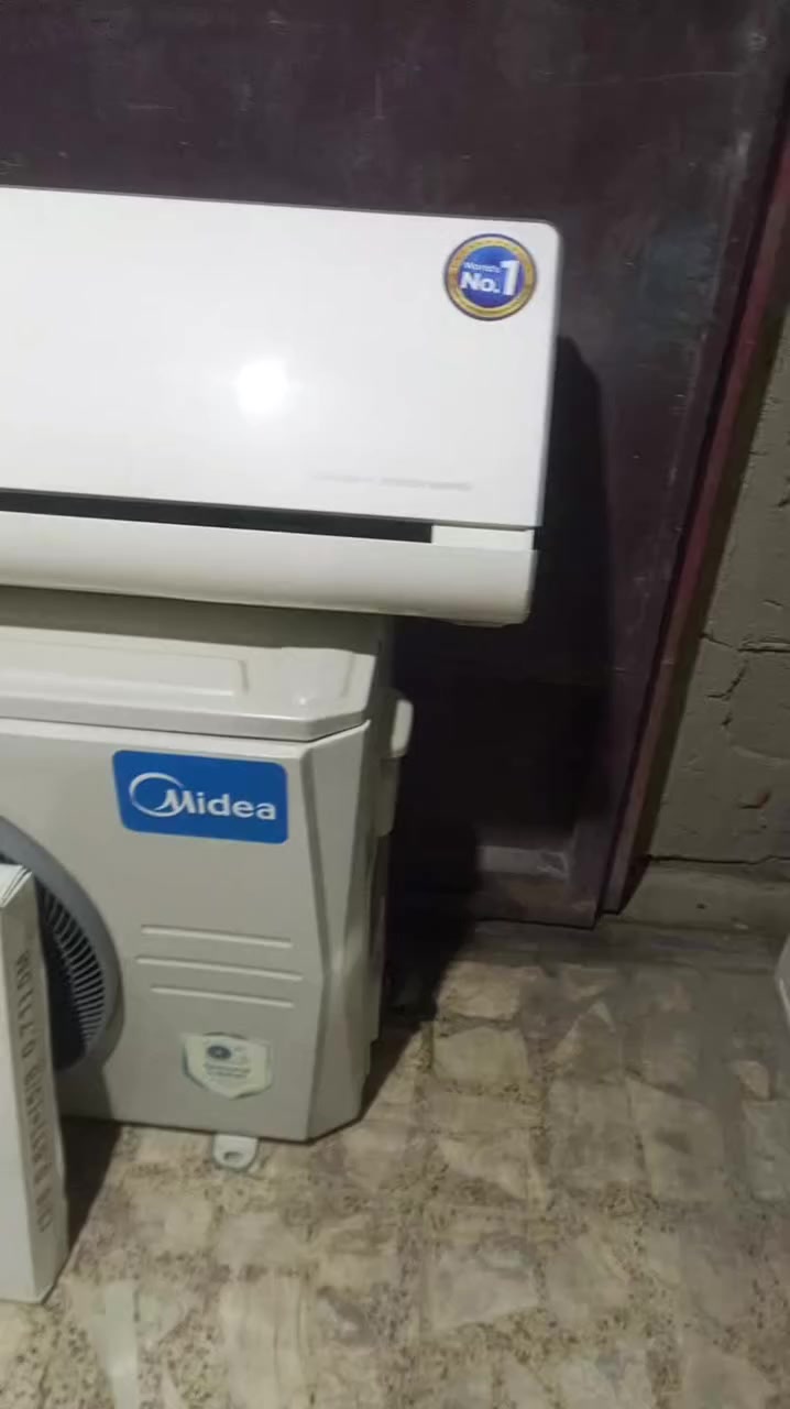 سبلت مديا طن اونص انڤيتر بلادي غاز الشركه بوري جديد وياه غاز مقفول شرط الشغل ظمان 10تيام سعر450الف بغداد حي النصر سياحي قرب العبيدي ***********
