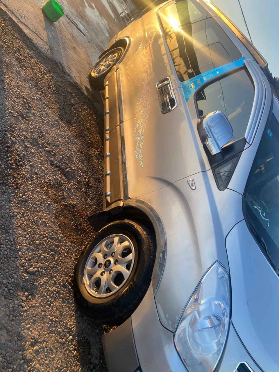 السلام و عليكم استاركس موديل 2008 مسكر كير اوتوماتيك كفاله عامه ماعده البنيد مبدل فقط محرك كير كله جديد ما تذب عليهه ربع دينار سياره رقم السياره صلاح الدين انكليزي 
رقم الهاتف ***********
