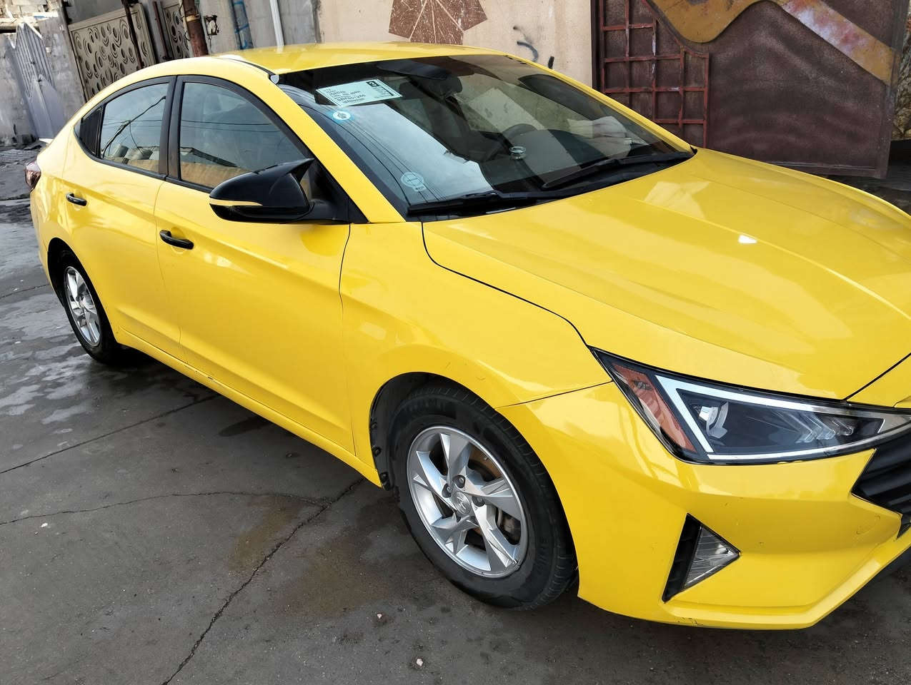 السلام عليكم النترا موديل 19 رقم بغداد الفحص مرفق مع الصور بيها دفتر بانزين ومنظومة غاز مكان السيارة كركوك  سعرها ب 120.    ***********
