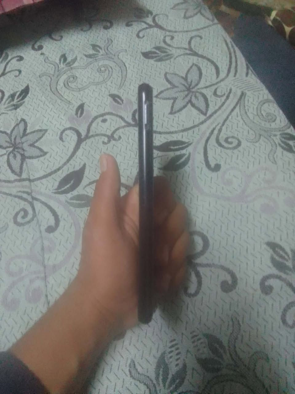 سلام عليكم موبايل هواوي واي 6B الذاكره 64 شوفو كدامك *********** السعر 50 الف الموصل
