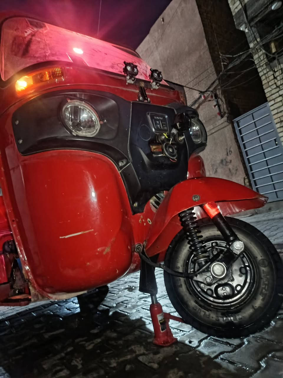 السلام عليكم تكتك للبيع 2022/8لتكتك خير من الله اوراق مو رقم المكان بغداد الشعله رقم ***********
