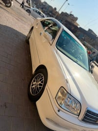 كراون ملكه • موديل ٢٠٠٠ • صبغ خلفي