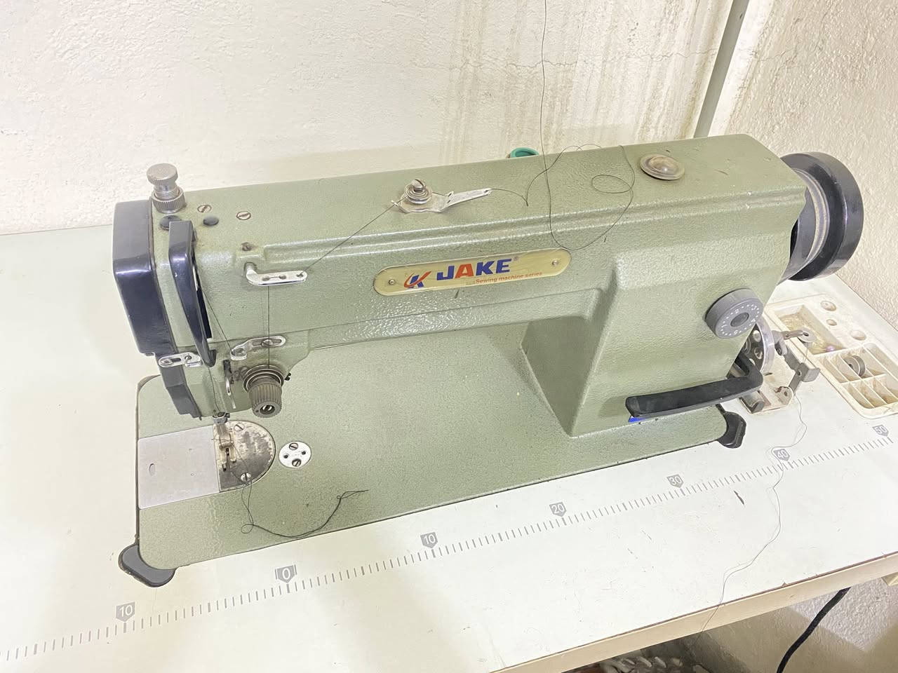 غراض للبيع مال شيله كلهن انضاف مكان السيديه مقابيل العاب السيديه وهذا رقم
0772 264 7757
