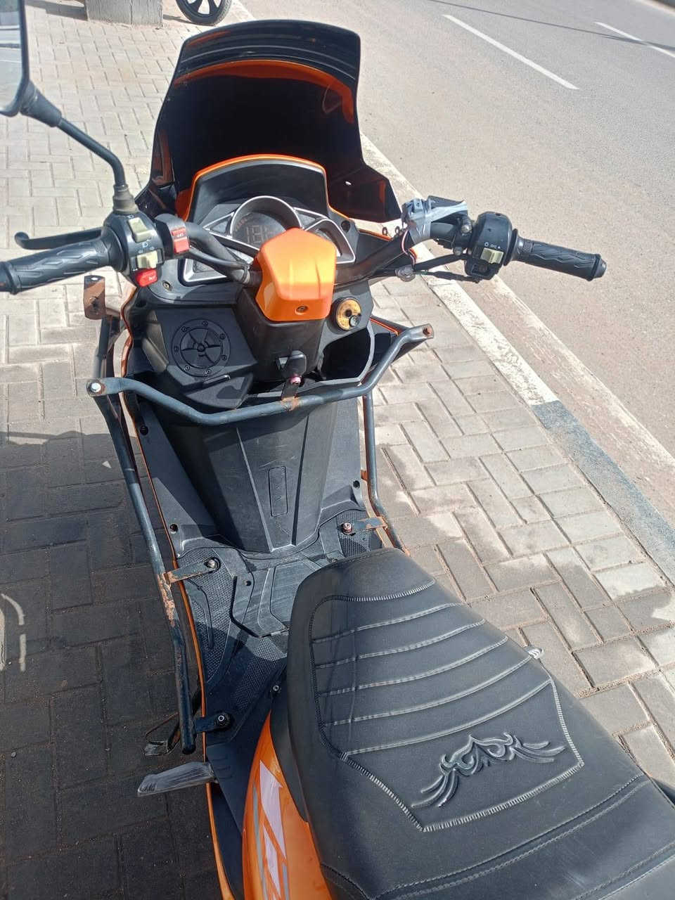 السلام عليكم دراجه سترونج للبيع محرك مكفول دبلات اشاير كلشي شغال بريك امامي خلفي شغال نهضه قويه السعر 625وبيها مجال دراجه خير من الله بصمه تشتغل
للتواصل***********
