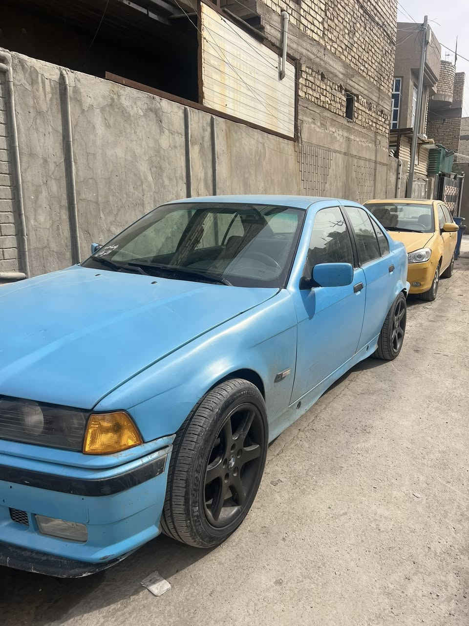 بي ام E36. بغداد باسمي مكانهة بغداد مدينة الصدر.   تبريد شغال. تدفىة شغالة  نقصهة الستيرن ثكيل.  واشر قبق ولفات.  دبلات.   شعرهة شباب السارة قفل 36.     خابرني او واتساب. فيس ما اجاوب. ***********
