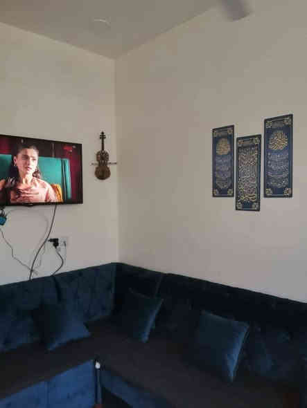 بيت للبيع ٤٥م غرفتين وصاله مطبخ وخدمات وغرفه سندويتج بنل السعر ١٧٥ مليون الصليخ الجهة المقابله لاسواق تفاحه بناء٢٠٢٢ للمزيد*********** مكتب أكد للعقار ابو عمر الحياني
