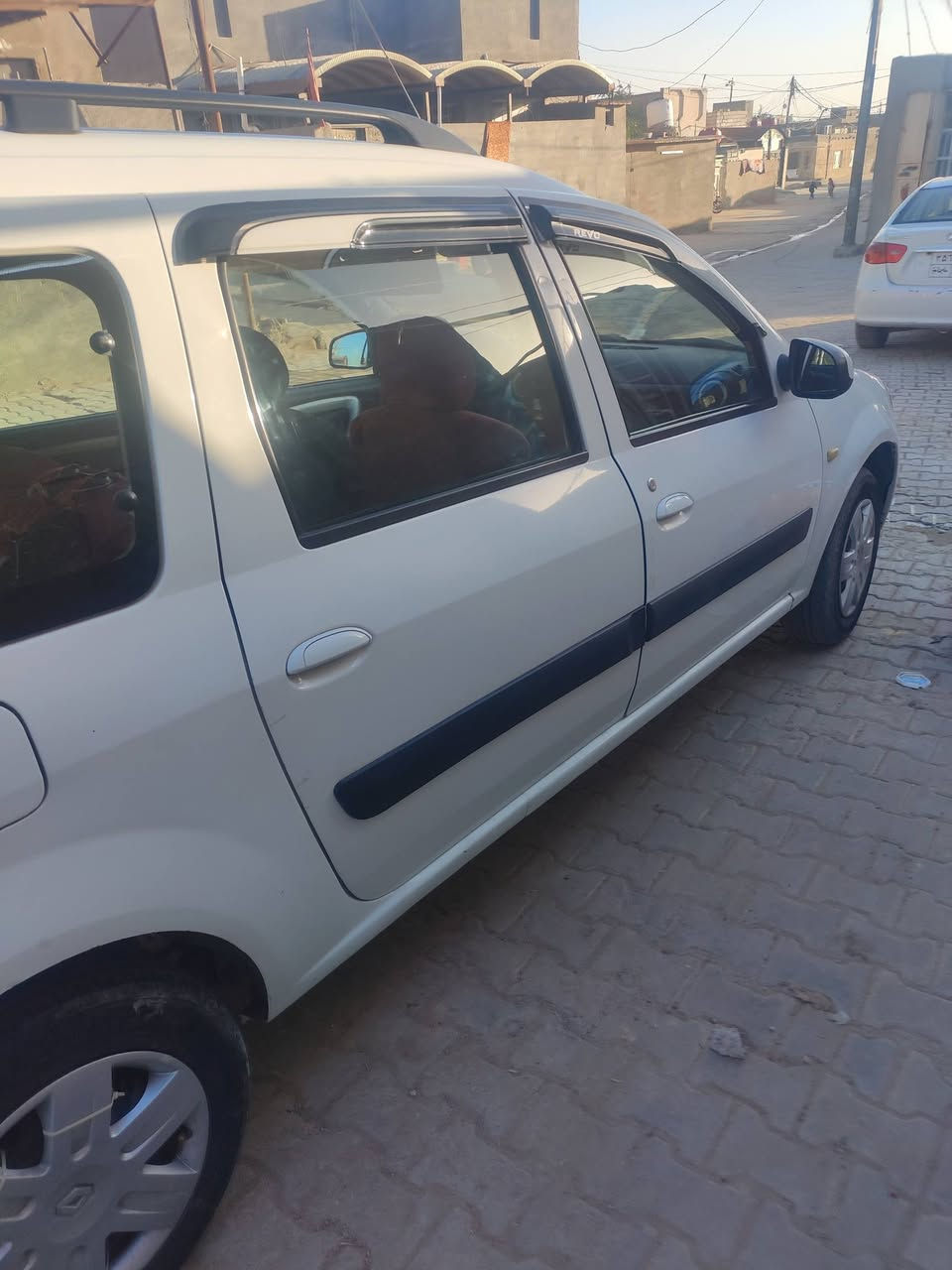 سلام عليكم رينو لوكان سبعه راكب مديل 12 بسمي رقم بصره دولي تخم تاير سير كفالة عام مكن
نجف الرضويه ***********
