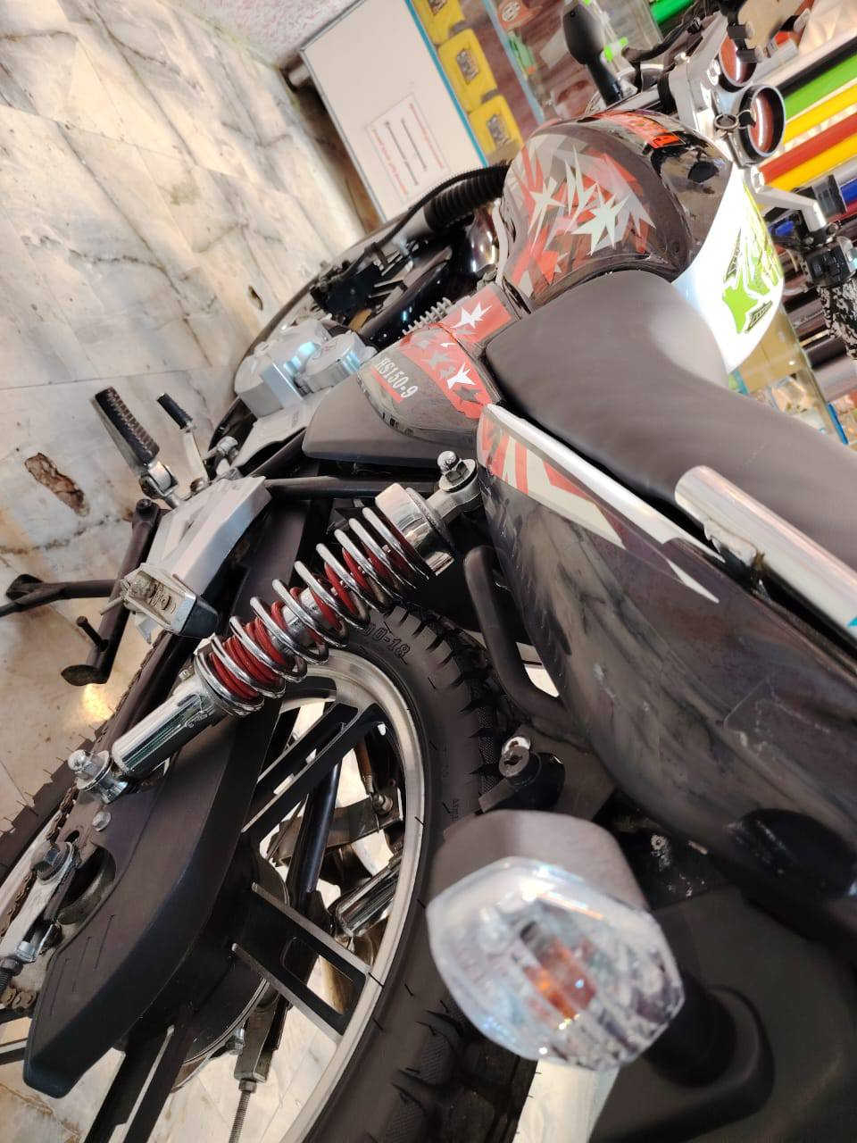 دراجه هيوشة جديده موديل 2021 مسجل سنويه ولوحات تحويل مباشر السعر مليون و250
الاستفسار...***********
السكن رمادي تأميم
