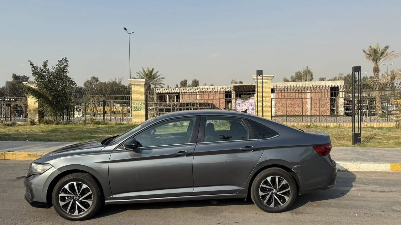 سلام عليكم جيتا 2022 موصفات s رقم اربيل صور الحادث مرفقة ماشيه 43 الف مكاني بغداد الدوره السعر 163$ للاستفسار ***********
