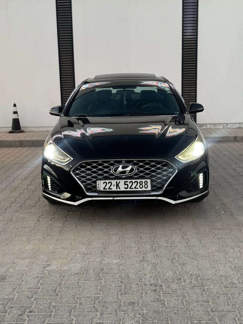 سلام عليكم 
سوناتا 2018 سـبورت فول 1/1 وارد امريكي
السيارة بدون حادث داخلة سرقة فقط 
وغراضة وية البنيد بلادي 
قطعتين جاملغات امامية فقط صبغ 
ودور خلفي شبرين  والباقي مكفول 
سيارة بدون ايرباك 
رقم اربيل الجديد 
ماشية130 كيلو  
- مواصفات السيارة 1/1
- بصمة تشغيل
- بصمة ابواب
- بصمة جنطة
- فتحة
- شاشة
- كامرة خلفية دوارة
- كشنات جلد 
- كشنات كهربائية
- كشنات امامية تدفئة
- كشنات خلفية تدفئة
- رادات بل مري
- اشاير بل مري
- انارة ترحيب عند الاقتراب
- زينون
- ستيرن D
- حجر بيئة بلادي ( الفوك + الجوة )
- محرك 2400 GDi ( قطرة تبخير ماكو ولا تنقيص )
- تحكم استيرن
- شفتات استيرن
- ثلاث انظمة قيادة
- نظام ايكو ( اقتصاد بانزين )
- نظام سبورت ( وضع رياضي )
- وتظام نورمل ( عادي )
- بلوتوث + حاكية
- مدخل AUX + USB
- دواخل لونين
- ستيرن حراري
- تبريد + تدفئة كله شغال
- مانع انزلاق
- مثبت سرعة
- سستم نيكل كامل
- ويل اكروم
- تخم تاير
- وباقي المواصفات
- السعر (130)$ 
سيارة برغي ماعيزة كير مكينة حدادية تخم تاير تبريد ثلج 
للأستفسار. *********** مامتواجد على الفيس اتصال فقط النجف, العراق
