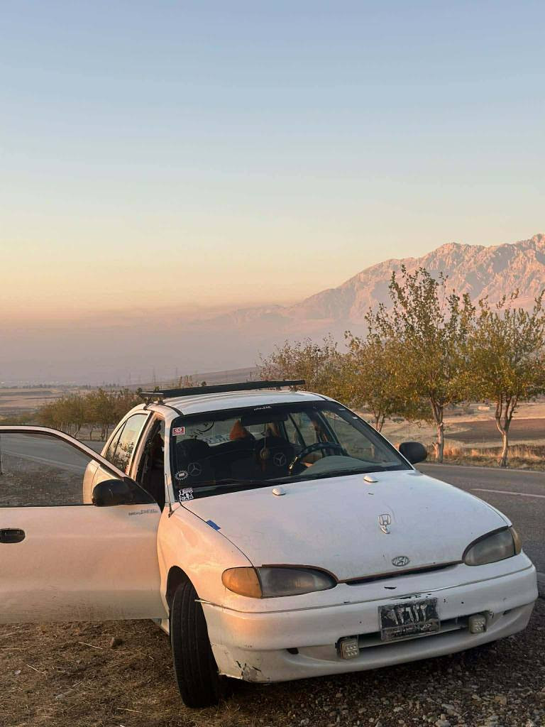 هؤندا ئكسينت مؤديل ١٩٩٤ گيروو مه كينه به شرته هه وا ي گرميو كاره باي هه موو به شرته شاشه ئايپاده ئارمي پلاسيكي سليمانيه زؤر كه م به نزين ئه خوات ته قه و ره قه به شرته مالي دؤسته
سعري ١٩ گه لاو تؤزيك مه جال
سليماني
*********** السليمانية, العراق
