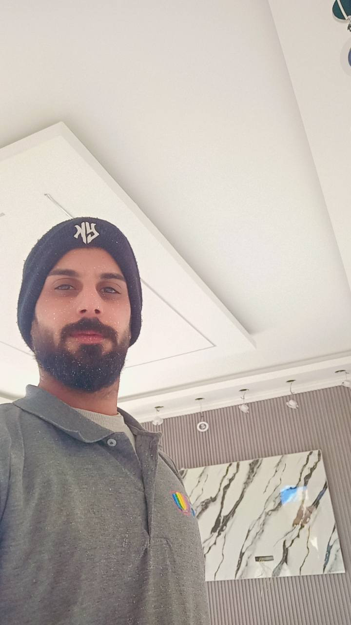 سلام عليكم خلفه متفرغ أشتغل ديكورات وصباغ منازل داخل وخارج واترميم منازل +تطبيك سيراميك بل ماده فقط  بسعار مناسبه وبلمعقول وشغل بل يرضي بي الله 🔴 بغداد فقط  *********** جاهزين وبلخدمه كادر مصطفى العامري
