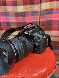 نيكون ٦١٠ • حالة ممتازة • قابل للتفاوض