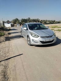 النترا موديل 2015 أمريكي  مكينه 2000 دوش....  ضررها جاملغ خلفي وبنيد ا...